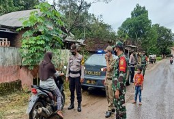 Petugas Tindak Tegas Pelanggar Prokes Di Lampung Timur